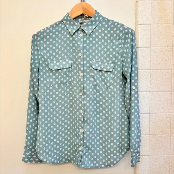 LOFT Blue Acorn Pattern Button Long Sleeves Size Small Cottagecore Grannycore - Picture 1 of 11